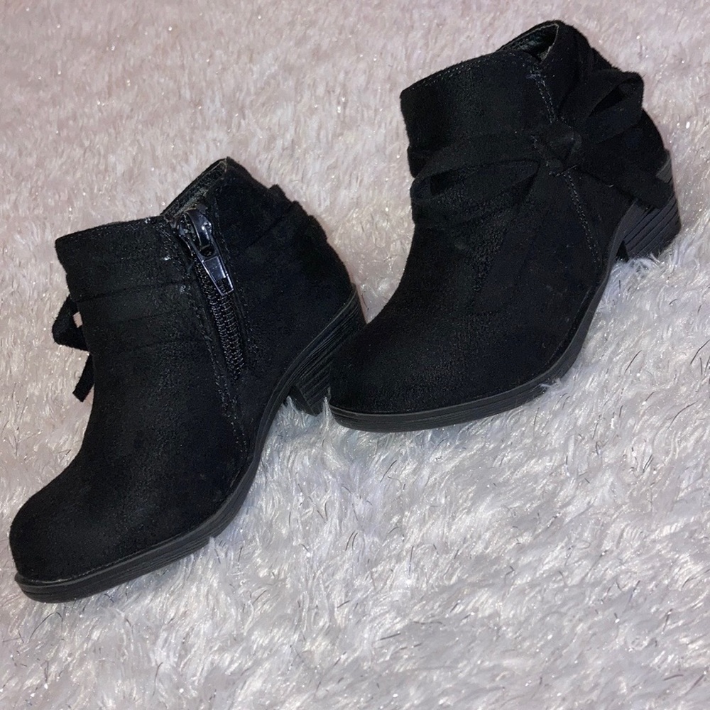No Call EUC Black Suede Like Ankle Boot